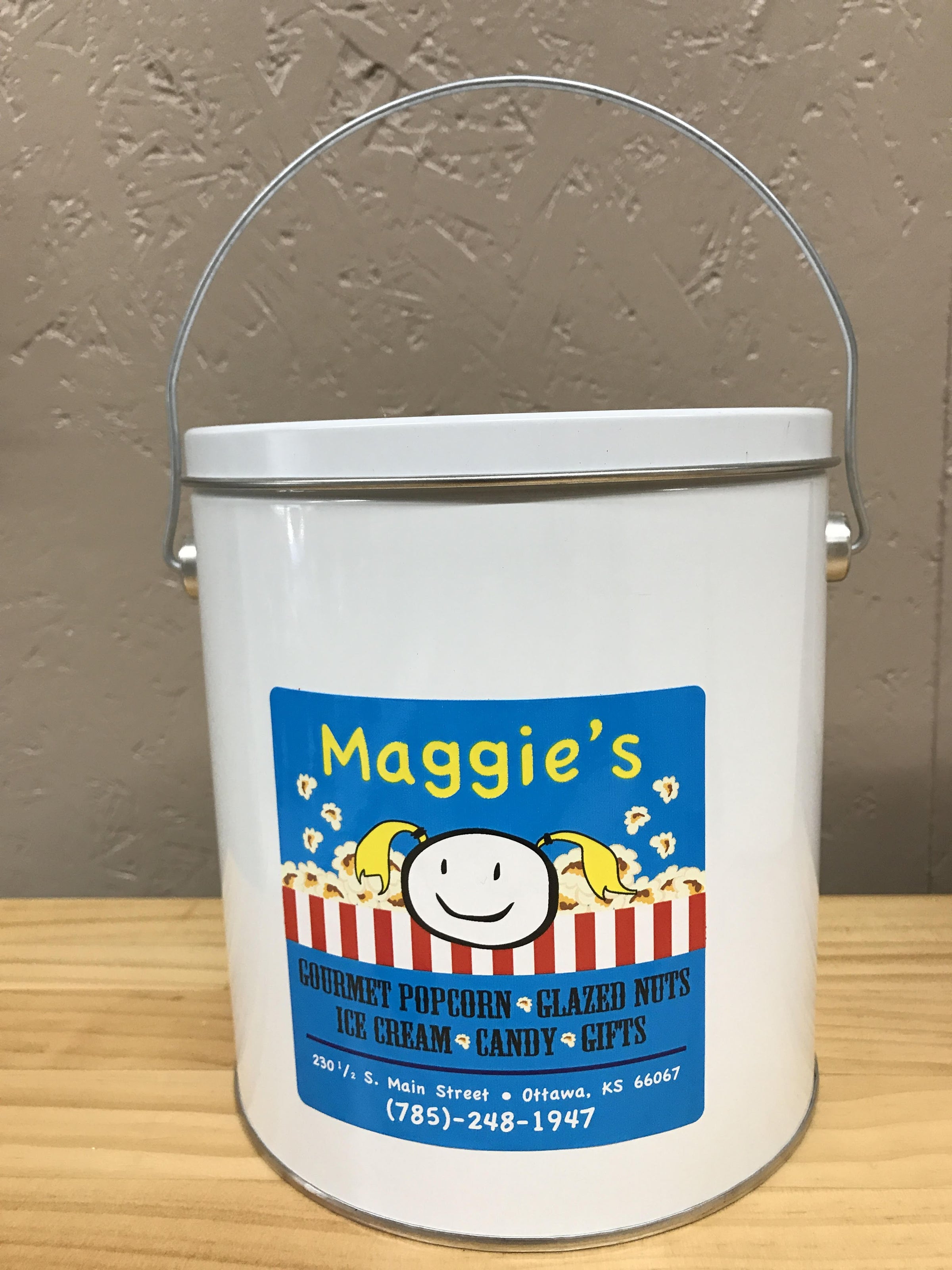 Tuxedo Popcorn | Maggie's Popcorn & Nuts